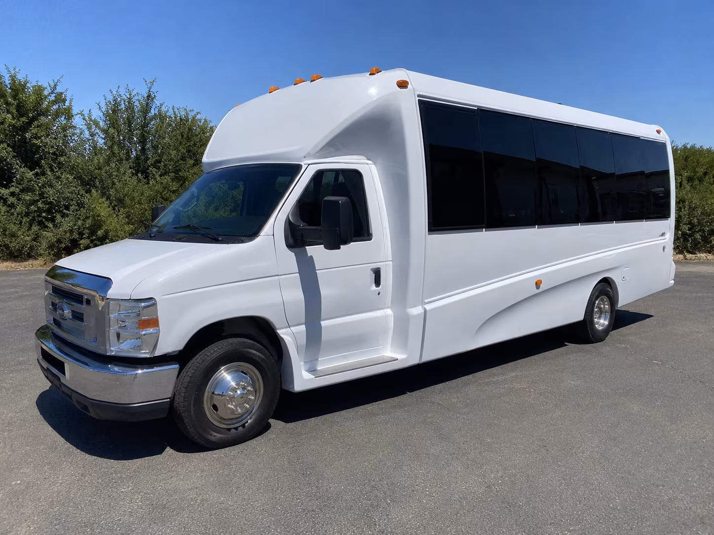 Topeka Bachelor & Bachelorette Transportation