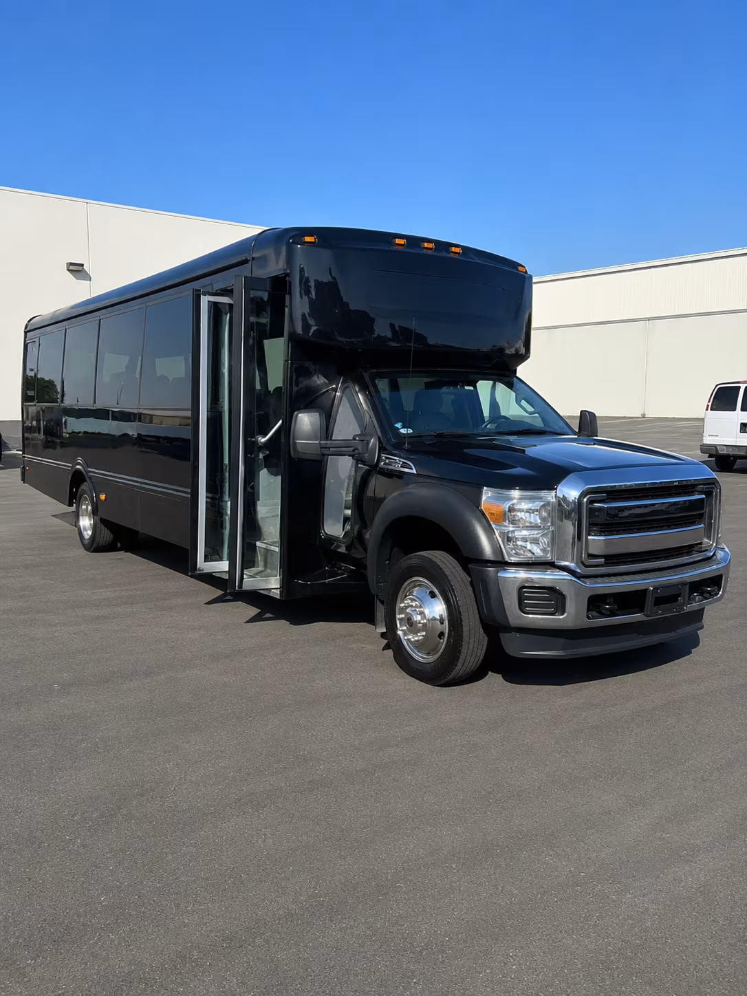 Wichita Wedding Transportation group transportation